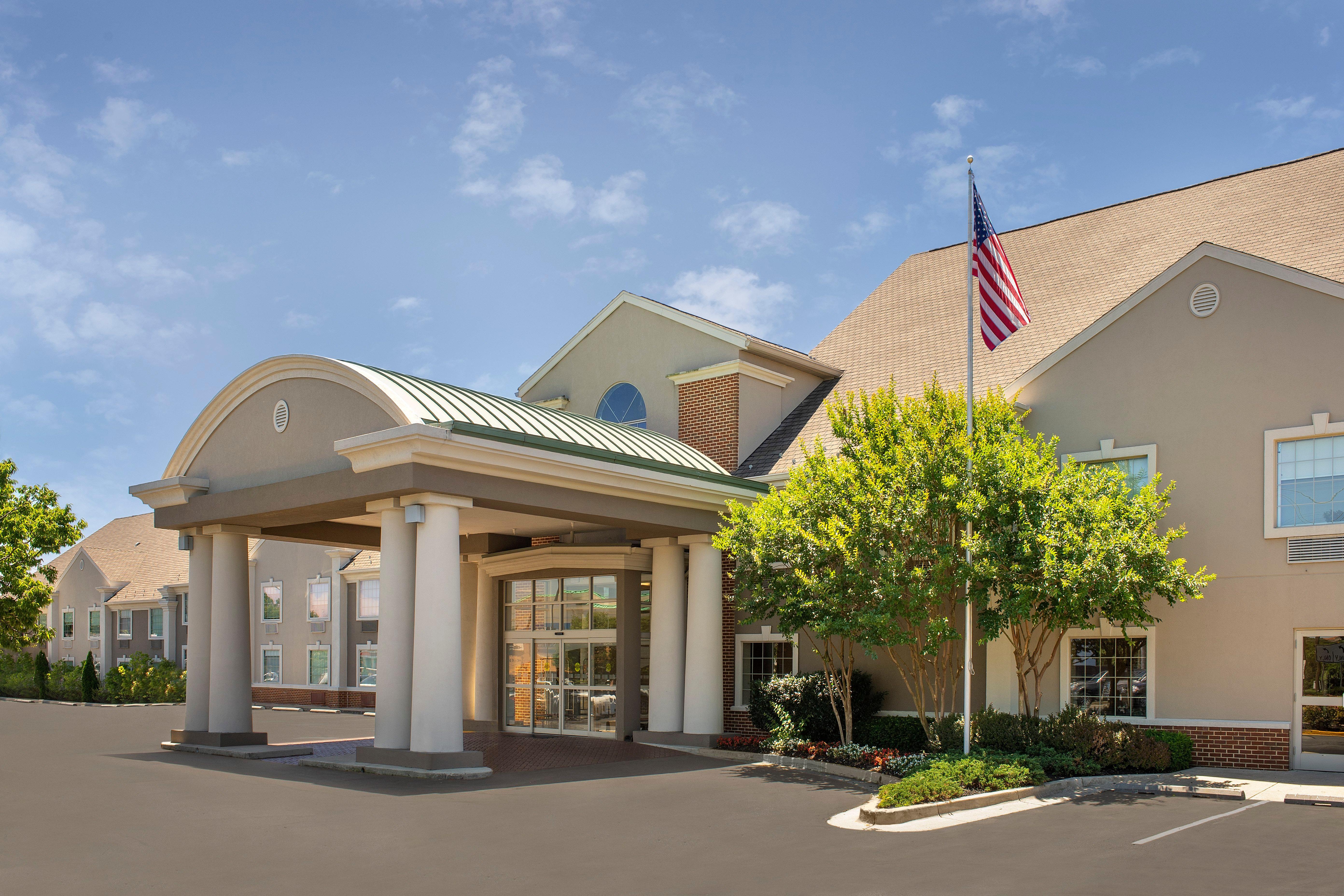 Hotel Express & By Ihg