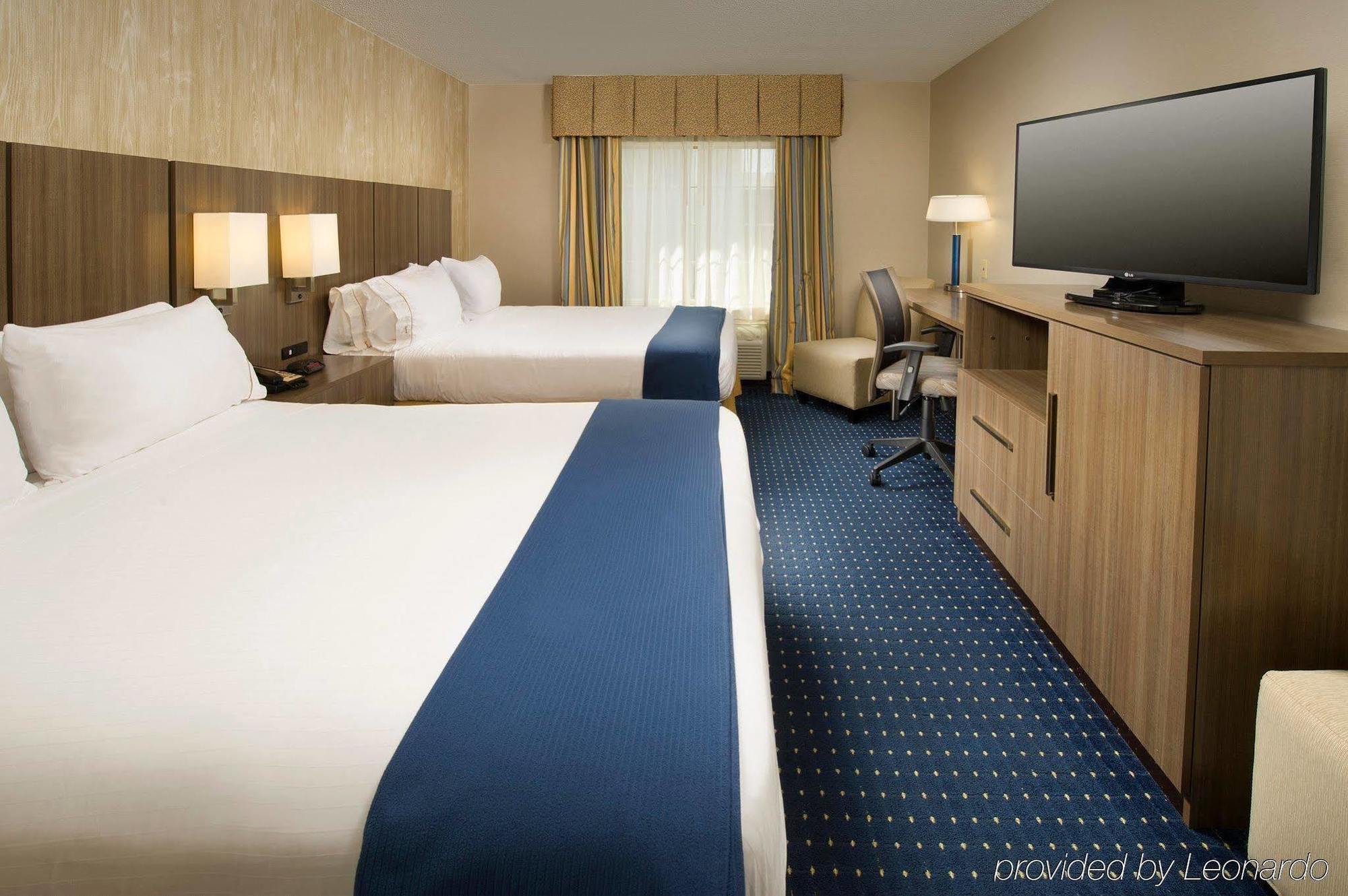 Hotel Express & By Ihg