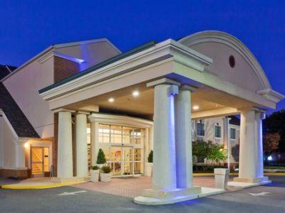 Hotel Express & By Ihg