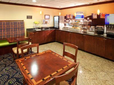 Hotel Express & By Ihg 3*