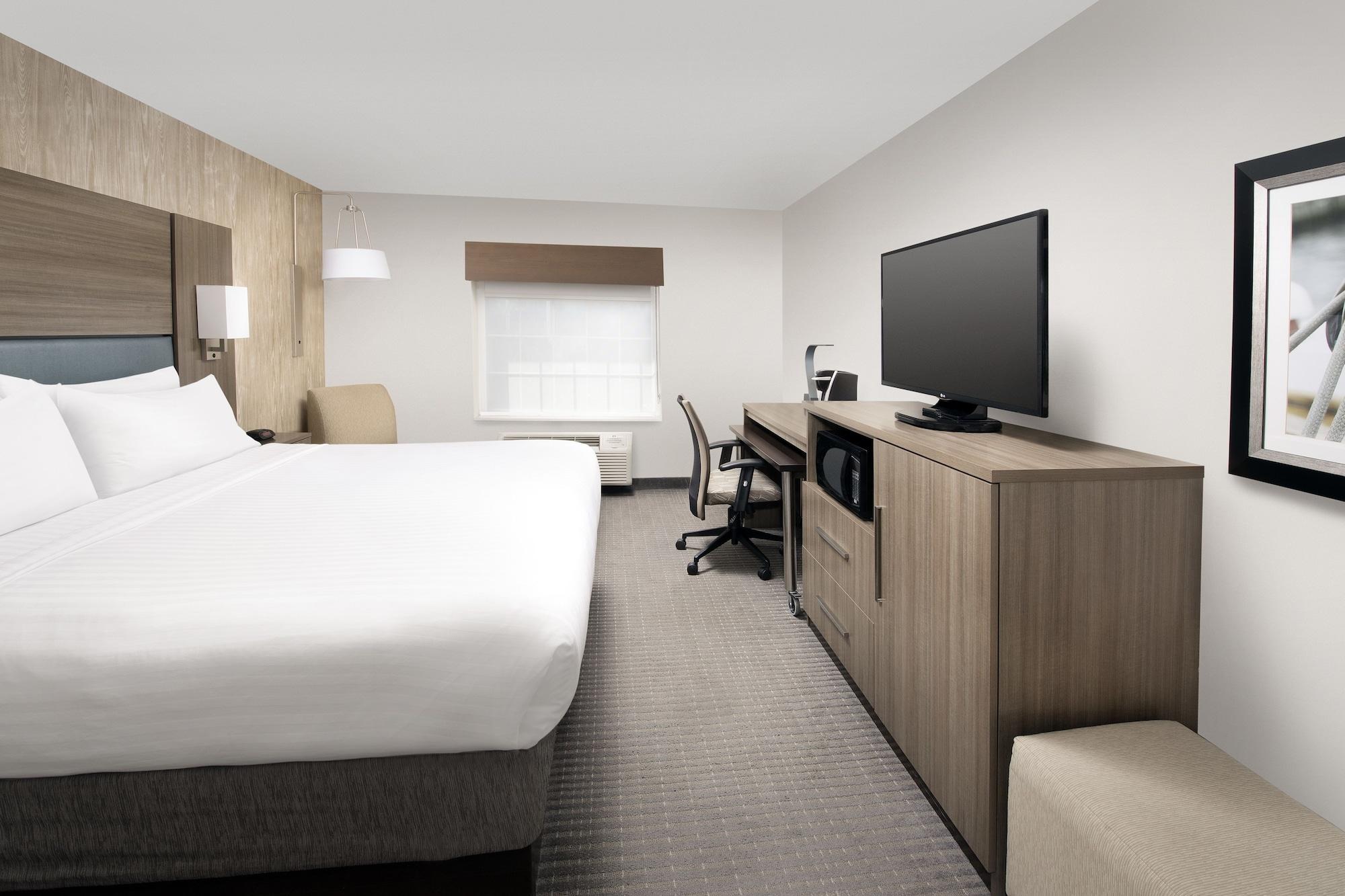Hotel Express & By Ihg 3*
