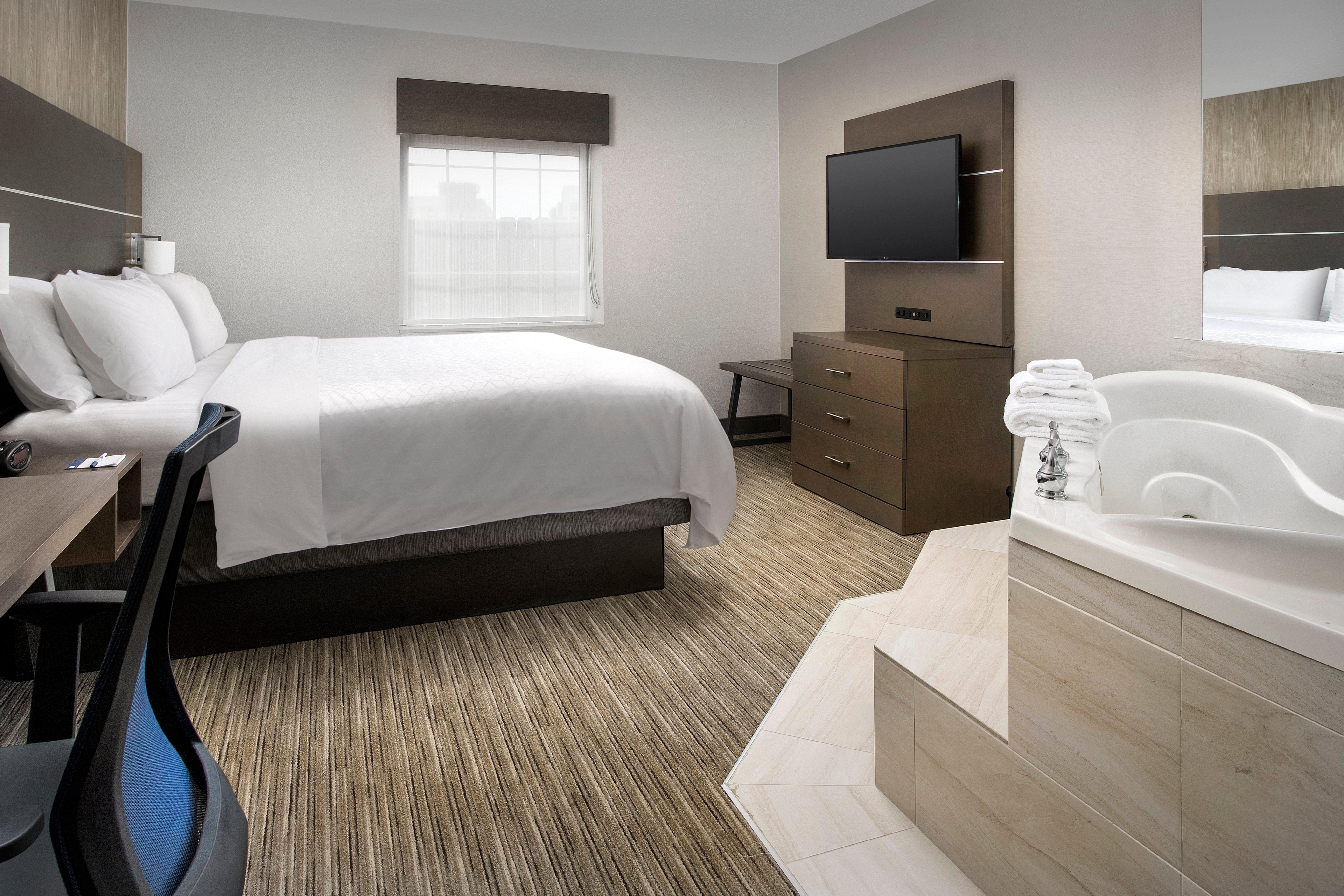 Hotel Express & By Ihg